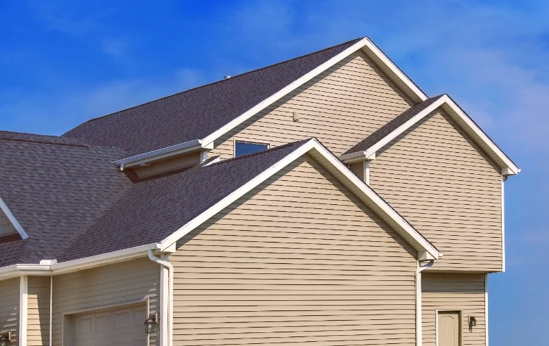 The Pros and Cons of Vinyl Siding - Expert Roofing Advice