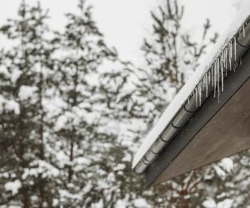The Best Roofing Materials for Cold Climates