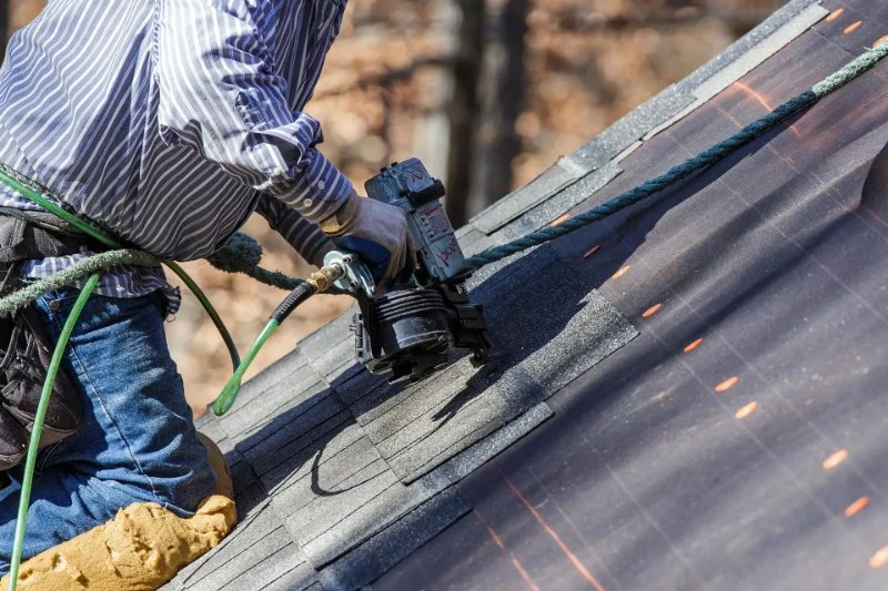 Should I Repair or Replace My Roof? Key Considerations for Homeowners