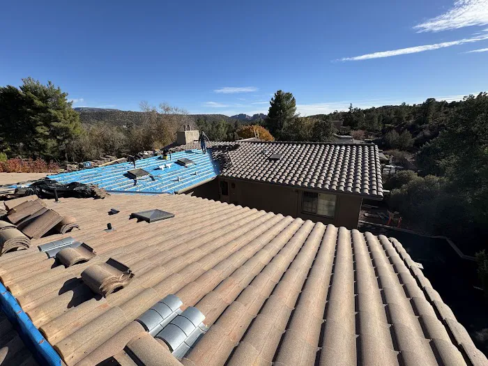 Hales Roofing LLC Picture 4