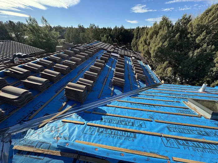 Hales Roofing LLC Picture 10