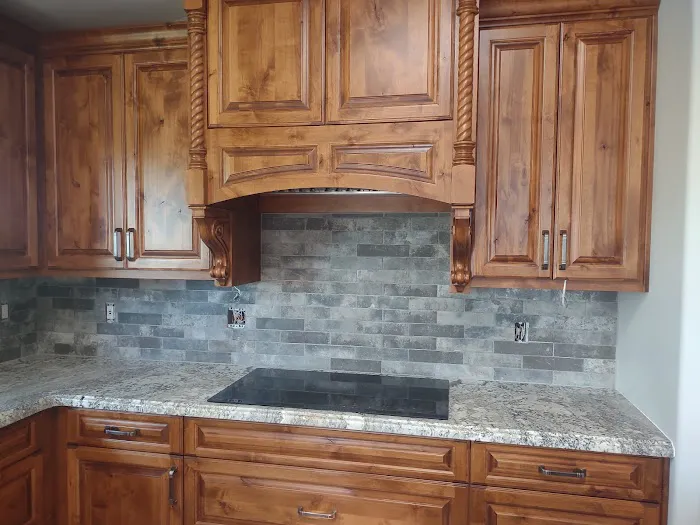 C Higgins Custom Homes Picture 4