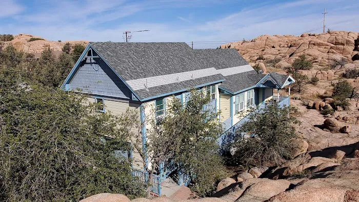 Arrow Roofing Inc. Picture 1
