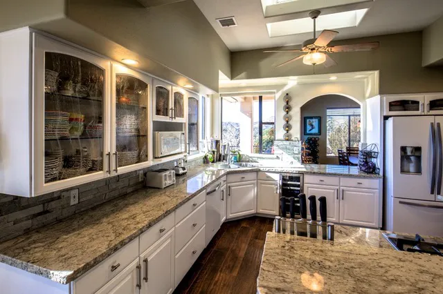 Pinon Painting, LLC Picture 9