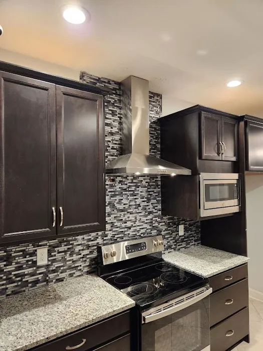 HOME RENOVATIONS JAX LLC Picture 3