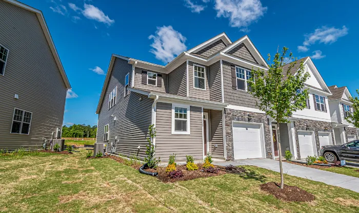TK Windows & Siding Contractot Picture 4
