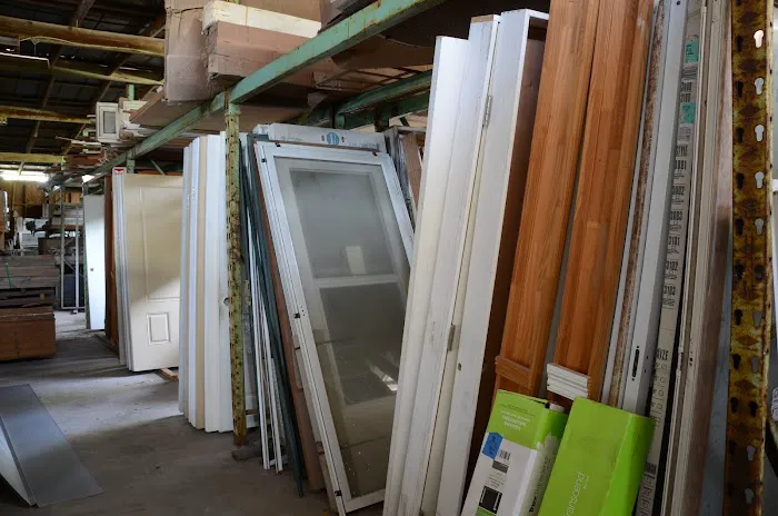Bargain Warehouse Picture 5