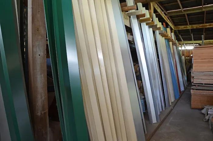 Bargain Warehouse Picture 8