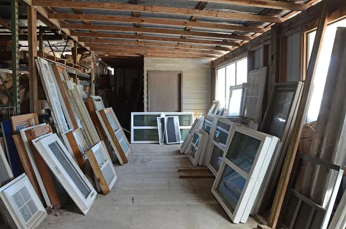 Bargain Warehouse Picture 10