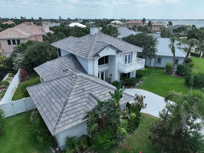 Elo Roofing Picture 2