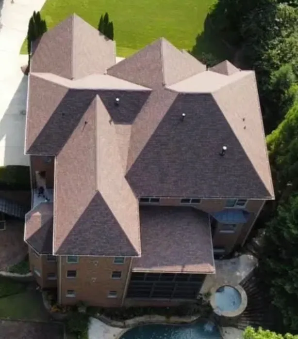Supreme Roofing and Reconstruction Picture 1
