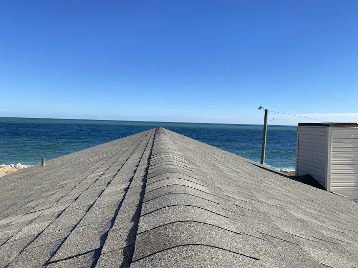 Pyramid Roofing FLA Picture 3