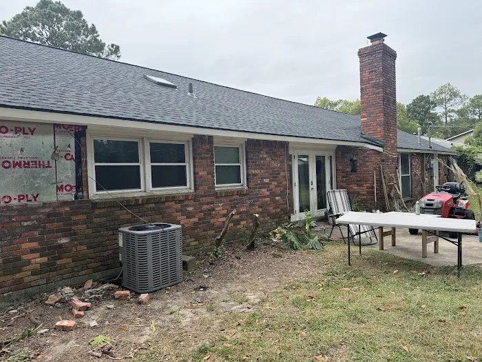 LowCo Roofing and Exteriors Picture 7