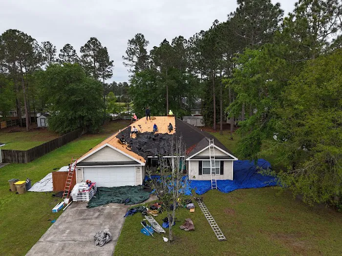 LowCo Roofing and Exteriors Picture 1