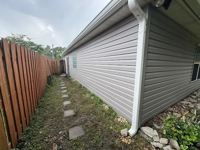 LowCo Roofing and Exteriors Picture 5