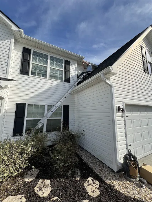 Stewart's Gutter Solutions Picture 10