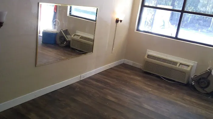 Hoss's Property Services Picture 3