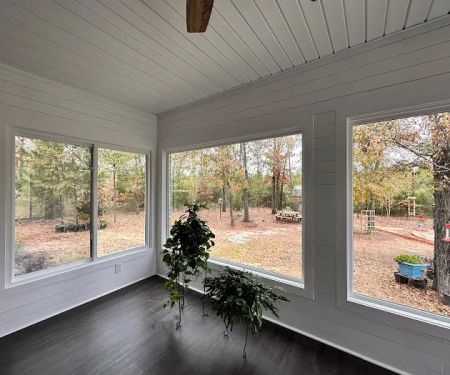 Hang and Maintain Vinyl Siding & Windows