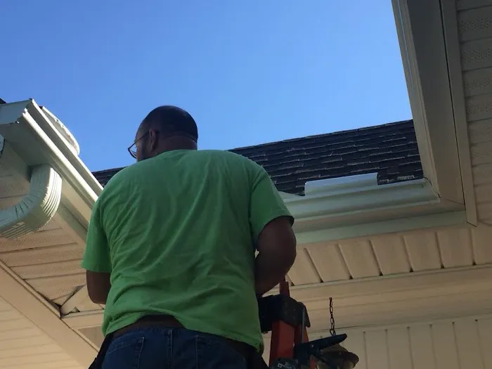 Premier Seamless Gutters, LLC Picture 3