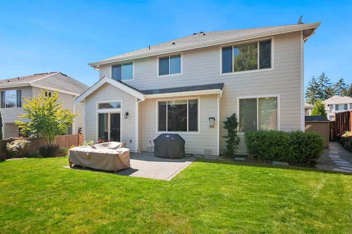 Pacific Exteriors LLC Picture 3
