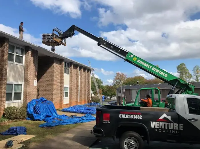 Venture Roofing & Exteriors Picture 4