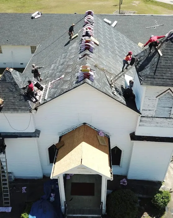 Venture Roofing & Exteriors Picture 2