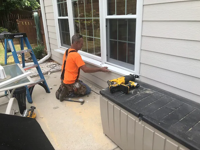 Jack's Siding and Windows Picture 7
