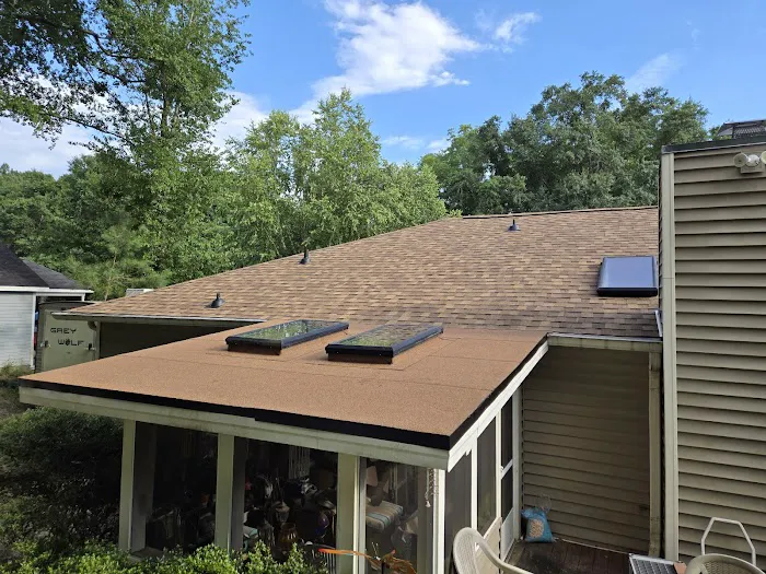 J&D Five Star Roofing Picture 2