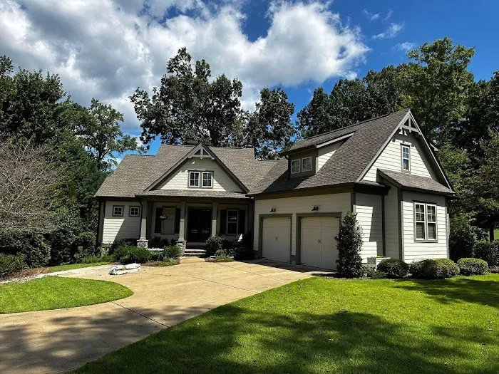 Red Roofing & Gutters Picture 4