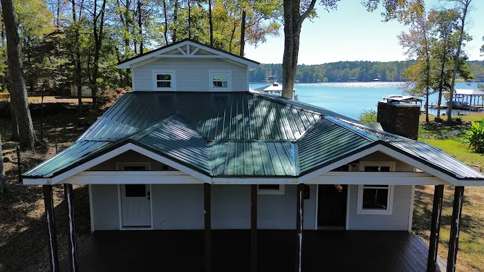 Javy's Roofing Picture 2