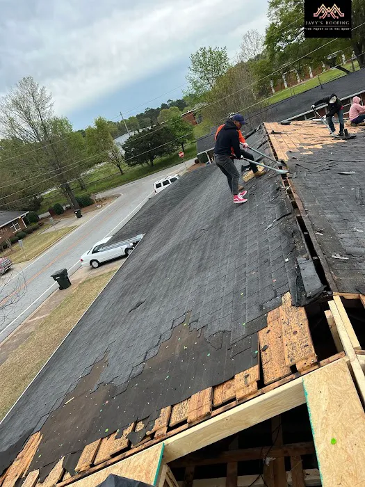 Javy's Roofing Picture 9