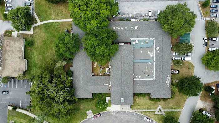 352 Roofing & Gutters Picture 4