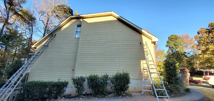 Mag selva Roofing, Gutters, Siding Picture 1
