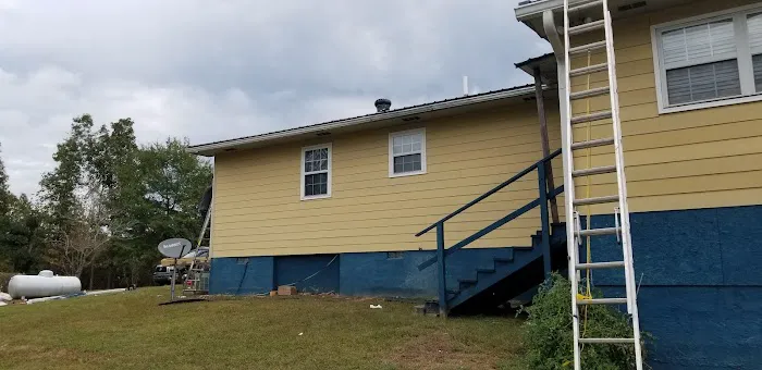 D & G Roofing and Painting Picture 1