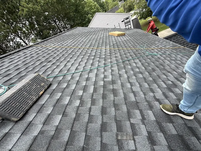 C and I roofing llc Picture 1