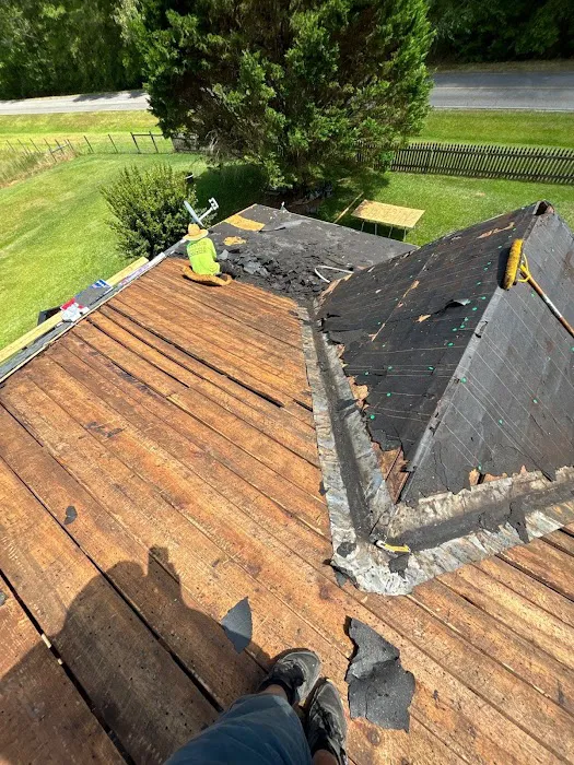 Franklin Roofing and Gutters Picture 8