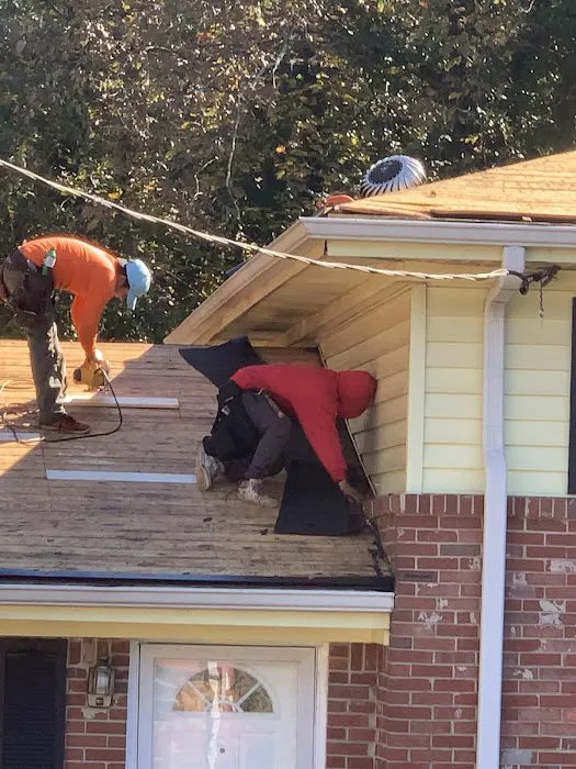 Revive Roofing Team Picture 1