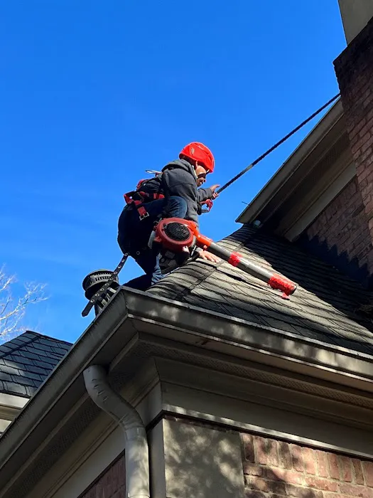 Shelter Guard Roofing and Gutters Picture 6
