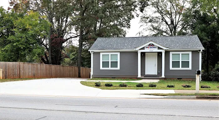 M&M Home Exteriors Picture 10