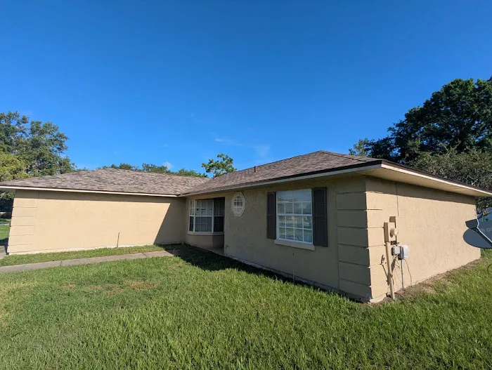 Scott's Roofing Picture 5