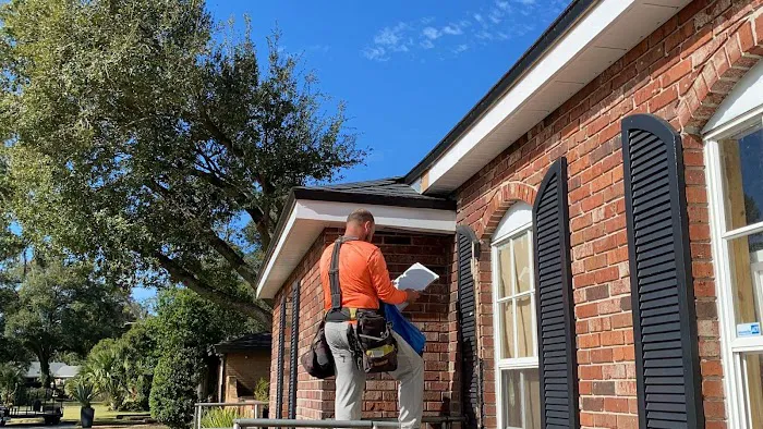 WJD SOFFIT & FASCIA /SEAMLESS GUTTERS/ SIDING Picture 5