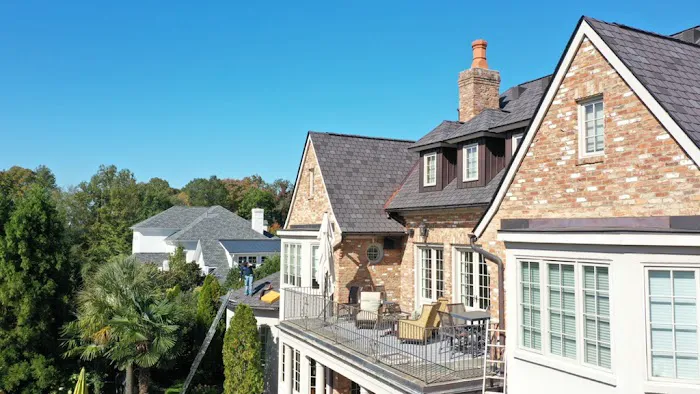 Kaiser Siding and Roofing LLC Picture 4