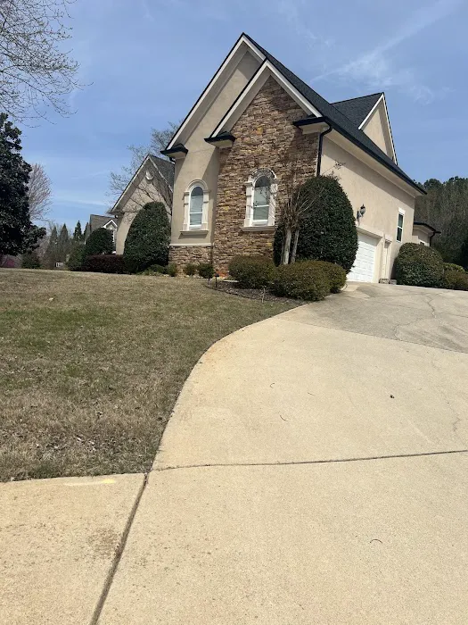 Peachtree Roofing & Exteriors Picture 1
