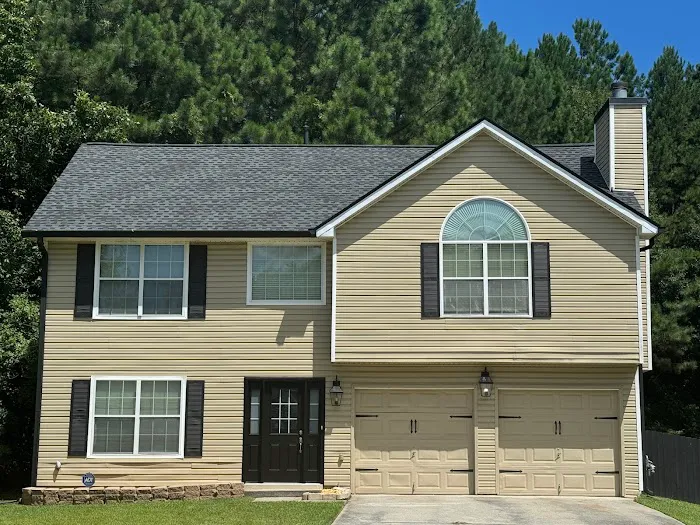 SHINGLE BROTHERS ROOFING AND RENOVATIONS Picture 4