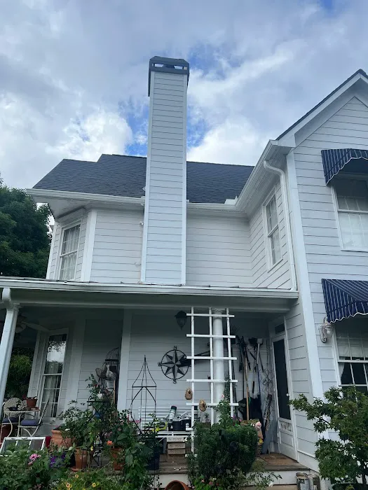 ARMANDO SIDING EXPRESS LLC Picture 1