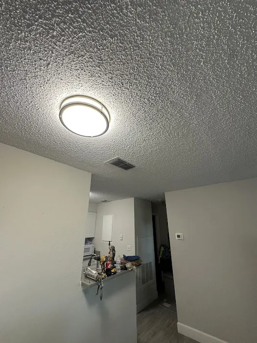 All In Pro Services LLC Expert Drywall Patch Repair Picture 4