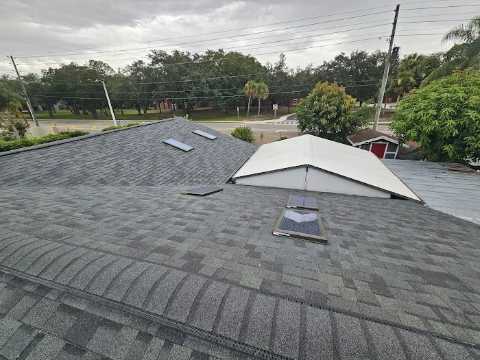 Universal Roof And Contracting Picture 1