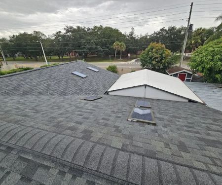 Universal Roof And Contracting