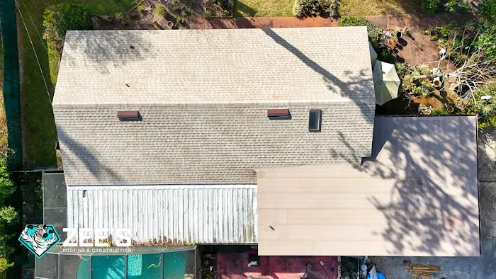 Zee’s Roofing and Construction Picture 6