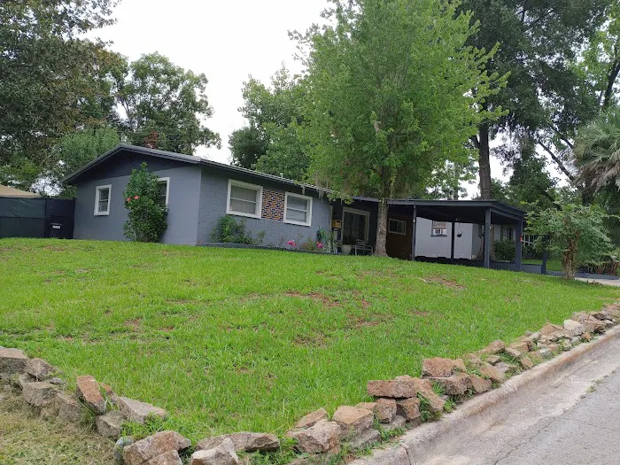 Lewis Walker Roofing Inc Picture 2